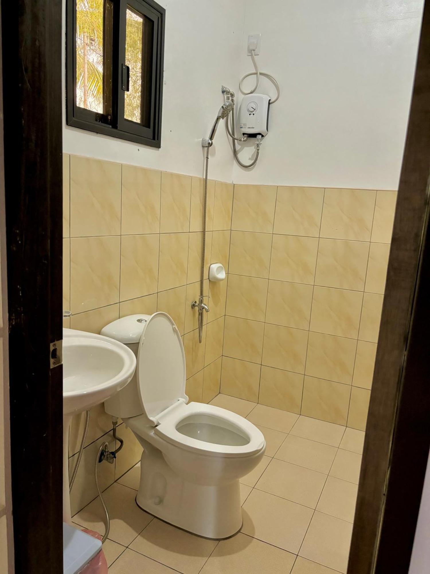 Luzville Transient House - Port Barton Itaytay Экстерьер фото