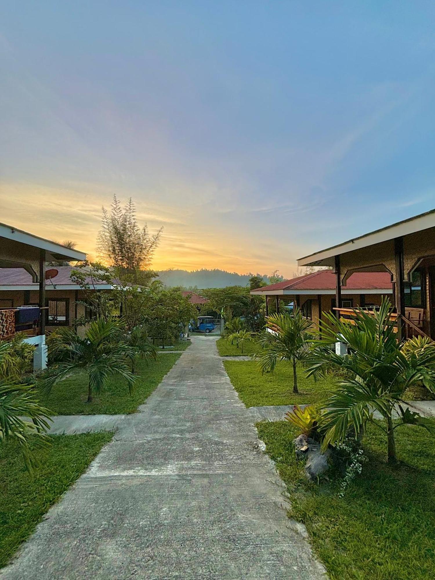 Luzville Transient House - Port Barton Itaytay Экстерьер фото